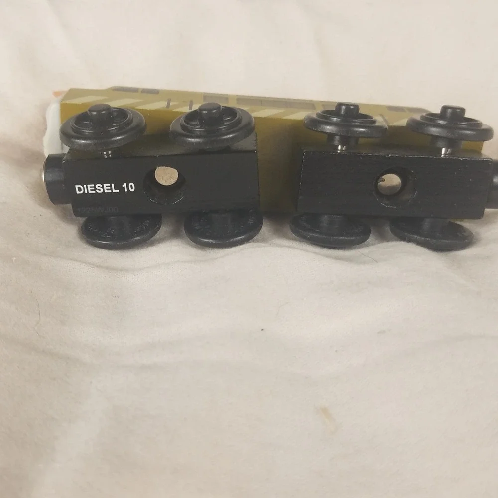 Thomas & Friends Vntg Diesel 10 Wooden Railway Toy Train Green Excellent Pinchy